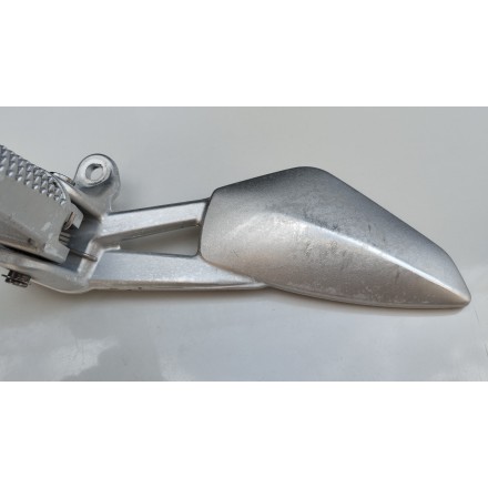 SUPPORTO PEDANA ANTERIORE PILOTA SINISTRA ORIGINALE BMW K1200 R 2006