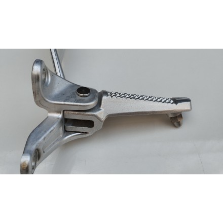 SUPPORTO PEDANA ANTERIORE PILOTA SINISTRA ORIGINALE BMW K1200 R 2006