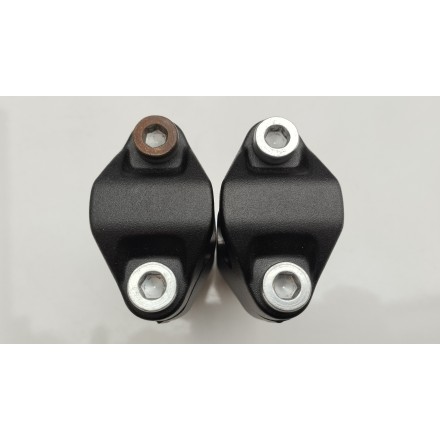 SET RISER SUPPORTI MANUBRIO PIASTRA STERZO ORIGINALE CFMOTO 800MT EXPLORE 2023