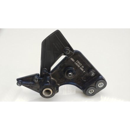 SUPPORTO PEDANA ANTERIORE PILOTA DESTRA ORIGINALE CFMOTO 800MT EXPLORE 2023