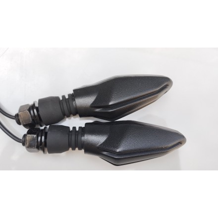 COPPIA FRECCE INDICATORI DIREZIONALI ANTER. ORIGINALE CFMOTO 800MT EXPLORE 2023