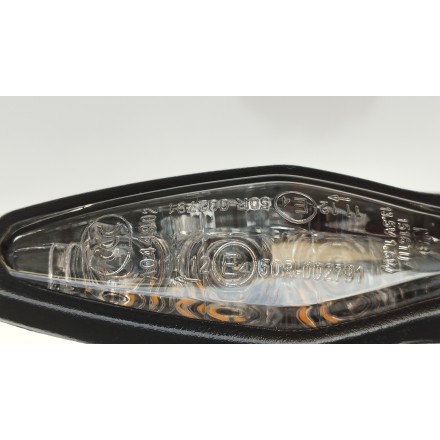 COPPIA FRECCE INDICATORI DI DIREZIONE POSTER. ORIGINALE CFMOTO 800MT EXPLORE 2023