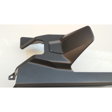 PARAFANGO RUOTA COPRI CATENA POSTERIORE ORIGINALE CFMOTO 800MT EXPLORE 2023