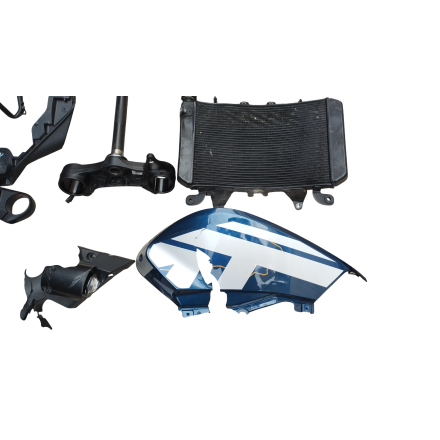 SET INCIDENTATO RADIATORE CERCHIO CARENE ORIGINALE CFMOTO 800MT EXPLORE 2023