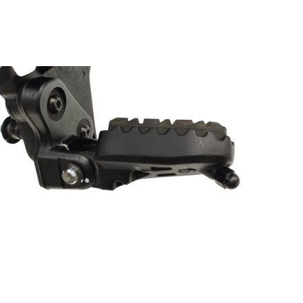 SUPPORTO CON PEDANA DESTRA COMPLETA ORIGINALE CFMOTO 700 CL-X Sport 2022