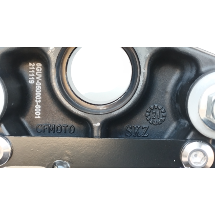 PIASTRA FORCELLA BASE DI STERZO SUPERIORE ORIGINALE CFMOTO 700 CL-X Sport 2022