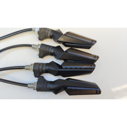 SET 4 FRECCE INDICATORI DI DIREZIONE COMPLETI ORIGINALE VOGE VALICO 500 DSX 2022