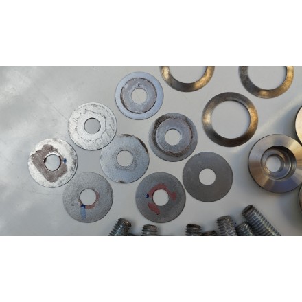 KIT 9 PERNI BULLONI DISCHI FRENO ANTERIORE ORIGINALE VOGE VALICO 500 DSX 2022