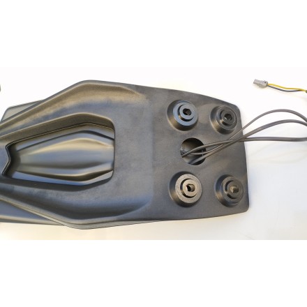 PARAFANGO PORTATARGA POSTERIORE CON FRECCE ORIGINALE QJMotor SRT 800 2024