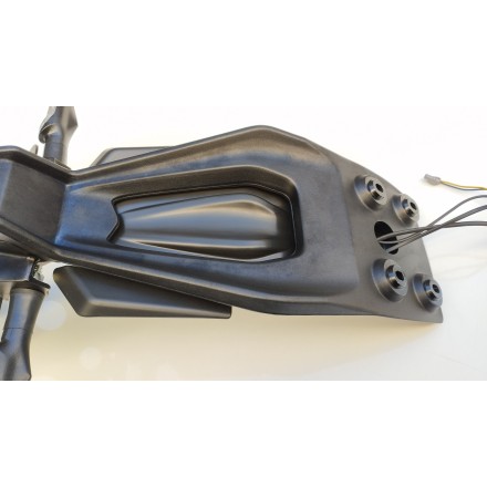 PARAFANGO PORTATARGA POSTERIORE CON FRECCE ORIGINALE QJMotor SRT 800 2024