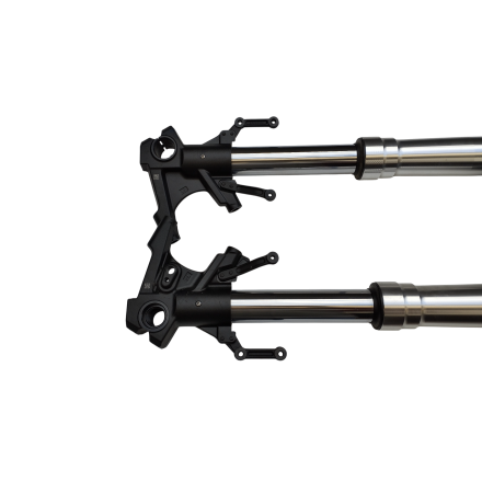 FORCELLA STELI SOSPENSIONE ANTERIORE CON PIASTRE ORIGINALE QJMotor SRT 800 2024