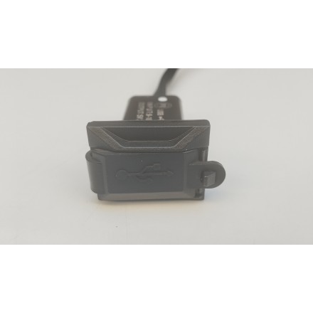 PRESA USB ATTACCO CELLULARE RICARICA ORIGINALE VOGE VALICO 500 DSX 2023