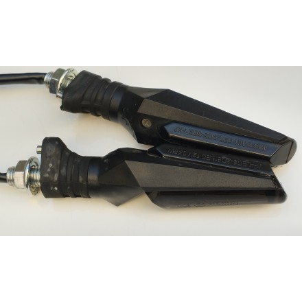 COPPIA 2 FRECCE INDICATORI DI DIREZIONE ORIGINALE VOGE VALICO 500 DSX 2023