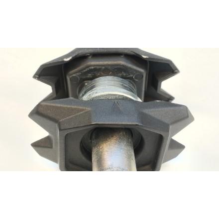 ASSE POSTERIORE RUOTA CON REGISTRI CERCHIO ORIGINALE VOGE VALICO 500 DSX 2023