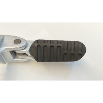 PEDANA ANTERIORE GUIDATORE DESTRA ORIGINALE VOGE VALICO 500 DSX 2023