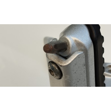 PEDANA ANTERIORE GUIDATORE DESTRA ORIGINALE VOGE VALICO 500 DSX 2023