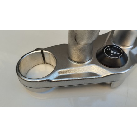 PIASTRA FORCELLA SUPERIORE CON BASE MANUBRIO ORIGINALE VOGE VALICO 500 DSX 2023
