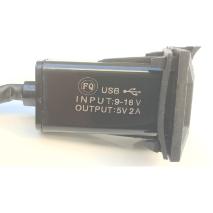PRESA USB ATTACCO COLLEGAMENTO TELEFONO ORIGINALE VOGE SFIDA SR1 125 2024