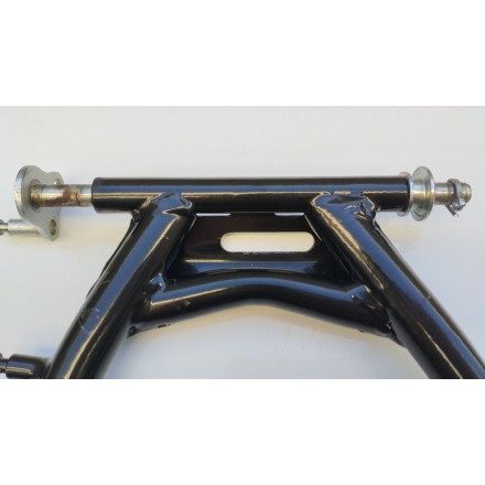 CAVALLETTO CENTRALE COMPLETO DI ACCESSORI ORIGINALE VOGE SFIDA SR1 125 2024
