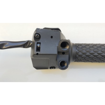 COMMUTATORE DESTRO COMANDO GAS CON MANOPOLE ORIGINALE VOGE SFIDA SR1 125 2024