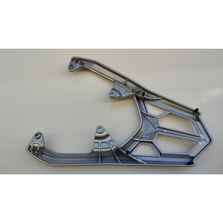 MANIGLIONE POSTERIORE SUPPORTO PASSEGGERO ORIGINALE VOGE SFIDA SR1 125 2024