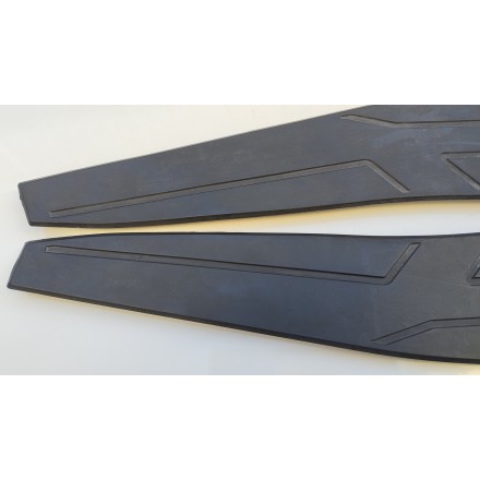 KIT TAPPETINI GOMME RIVESTIMENTO PEDANE ORIGINALE VOGE SFIDA SR1 125 2024