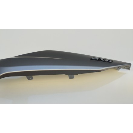 CARENA COVER FIANCATA POSTERIORE SINISTRA ORIGINALE VOGE SFIDA SR1 125 2024