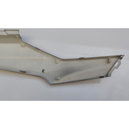 CARENA COVER FIANCATA POSTERIORE SINISTRA ORIGINALE VOGE SFIDA SR1 125 2024