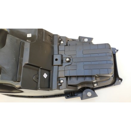 VANO INTERNO VASCA PORTAOGGETTI SOTTSELLA ORIGINALE VOGE SFIDA SR1 125 2024