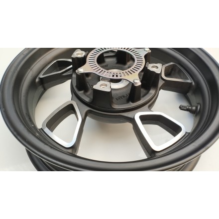 CERCHIO RUOTA POSTERIORE ORIGINALE VOGE SFIDA SR1 125 2024