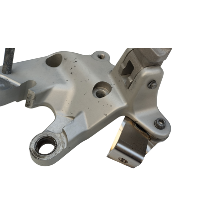 PIASTRA PORTA PEDANA ANTERIORE SINISTRA ORIGINALE DUCATI MULTISTRADA 1200 S 2016