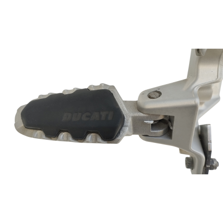 PIASTRA PORTA PEDANA ANTERIORE SINISTRA ORIGINALE DUCATI MULTISTRADA 1200 S 2016