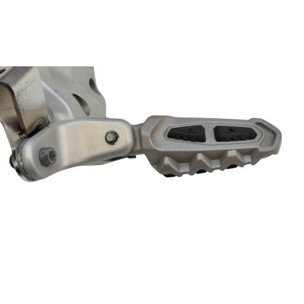 PIASTRA PORTA PEDANA ANTERIORE SINISTRA ORIGINALE DUCATI MULTISTRADA 1200 S 2016