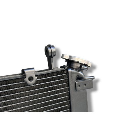 RADIATORE ACQUA RAFFREDDAMENTO LIQUIDO PER SUZUKI GSX-S 750 / Z (2017-2023)