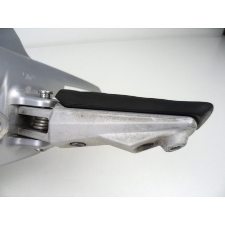 SUPPORTO CON PEDANA POGGIAPIEDE ANTERIORE PILOTA SINISTRA BMW F800 S - 2007