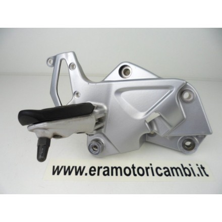 SUPPORTO CON PEDANA POGGIAPIEDE ANTERIORE PILOTA DESTRA BMW F800 S - 2007