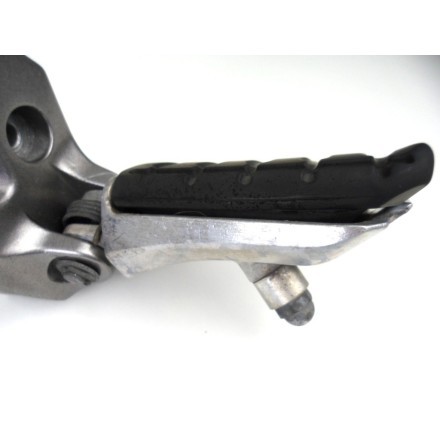 SUPPORTO PEDANA DESTRA COMPLETO DI PEDALINI HONDA NT 700 V DEAUVILLE 2008