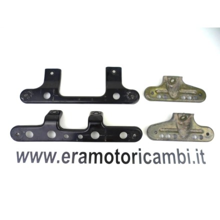 SET 4 STAFFE PEDANE SUPPORTI TELAIO POGGIA PIEDI SUZUKI AN 650 BURGMAN K4 2004