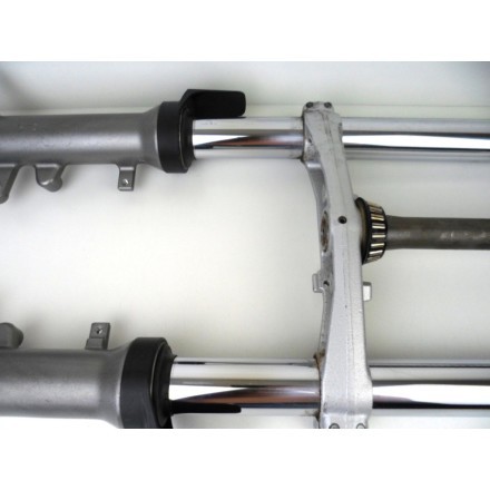 STELI FORCELLA FORCA ANTERIORE PIASTRA INFERIORE SUZUKI AN 650 BURGMAN K4 2004