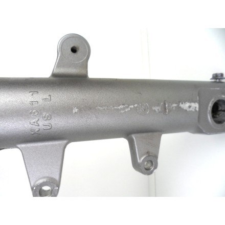 STELI FORCELLA FORCA ANTERIORE PIASTRA INFERIORE SUZUKI AN 650 BURGMAN K4 2004