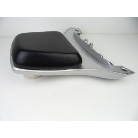 CARENA SCHIENALE SELLINO POGGIASCHIENA POSTERIORE SUZUKI AN 250 BURGMAN K1 2001