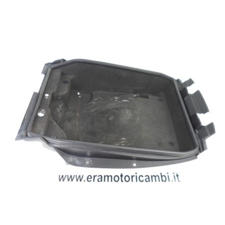 BOX OGGETTI SOTTOSELLA CARENA VASCA PORTA CASCO SUZUKI AN 250 BURGMAN K1 2001