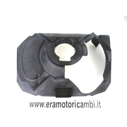 PLASTICA PARASPRUZZI ANTERIORE INTERNO FORCELLA SUZUKI AN 250 BURGMAN K1 2001