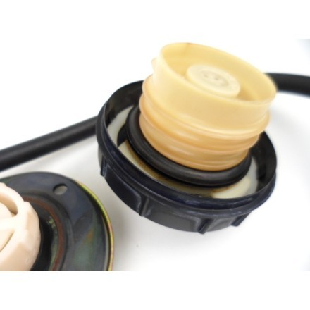 KIT ACCESSORI SERBATOIO BENZINA TAPPO E SFIATO SUZUKI AN 250 BURGMAN K1 2001