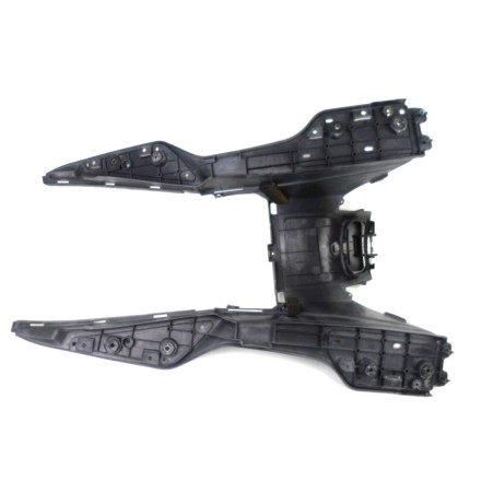 PEDANA POGGIA PIEDI CARENA CENTRALE INFERIORE SUZUKI AN 250 BURGMAN K1 2001