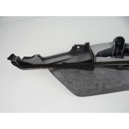 MANIGLIONE SOTTOSELLA SUPPORTO POSTERIORE DESTRO SUZUKI AN 250 BURGMAN K1 2001