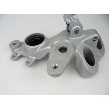 SUPPORTO CON PEDANA ANTERIORE PILOTA DESTRA DUCATI MULTISTRADA 1100 S 2009