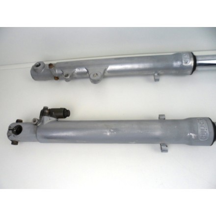 PAIOLI FORCELLA ANTERIORE CON PIASTRA INFERIORE APRILIA AF1 125 Project 108 1987
