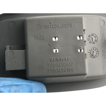 RENAULT CLIO 1.5 dCi 2003 Luce di cortesia interna anteriore centrale