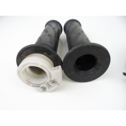 COMANDO GAS COMPLETO DI CAVI ACCELERATORE E MANOPOLE SUZUKI AN 250 BURGMAN 1998